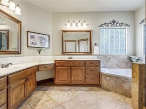 700 Augusta CIR N, Point Venture TX 78645