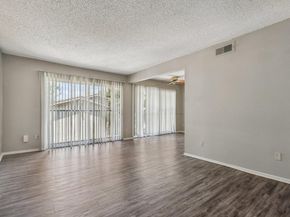 2124 Burton DR 203, Austin TX 78741