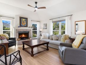 123 Clubhouse DR, Lakeway TX 78734