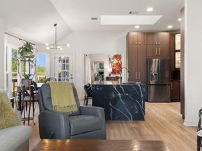 123 Clubhouse DR, Lakeway TX 78734