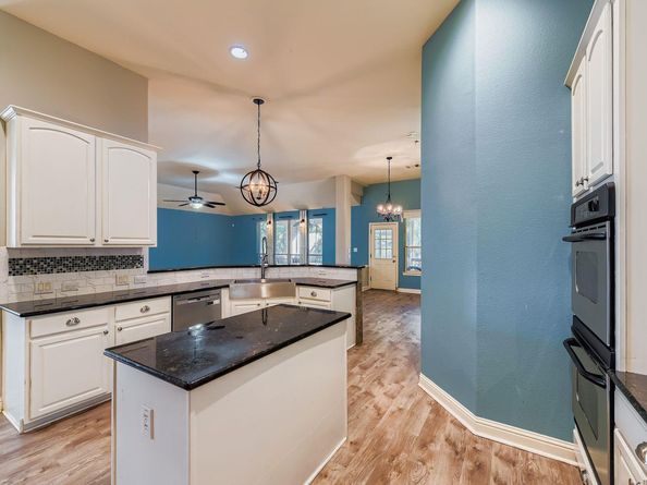 7517 Seneca Falls LOOP, Austin TX 78739
