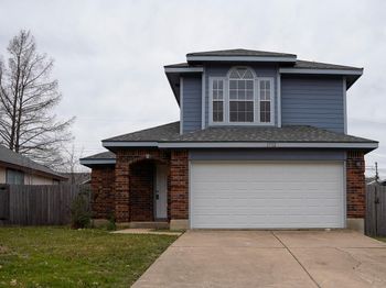 1712 Southwestern DR