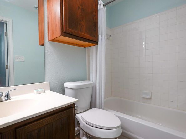 1712 Southwestern DR, Round Rock TX 78664