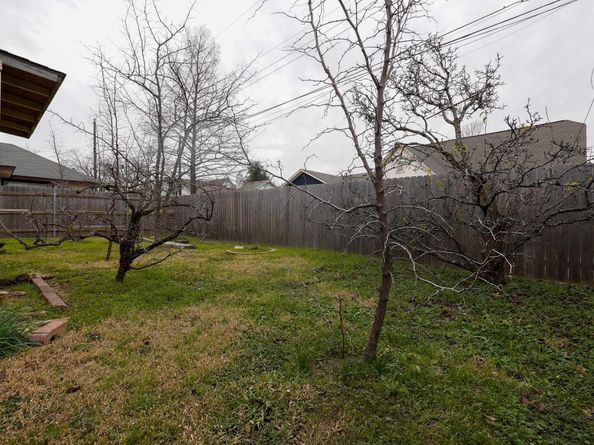 1712 Southwestern DR, Round Rock TX 78664