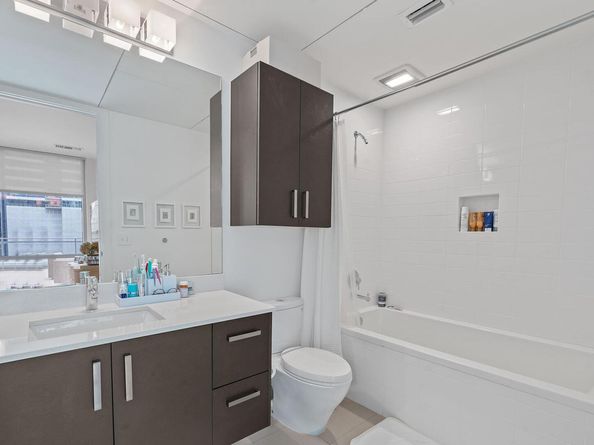 222 West Ave 1001, Austin TX 78701