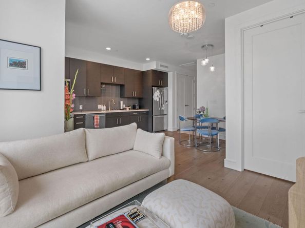 222 West Ave 1001, Austin TX 78701