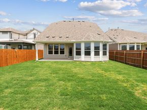 120 Ventura DR, Liberty Hill TX 78642
