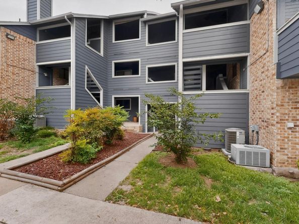2500 Burleson RD 506, Austin TX 78741