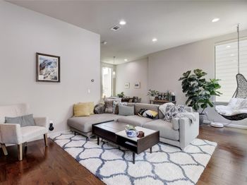 3405 Charlotte Rose DR