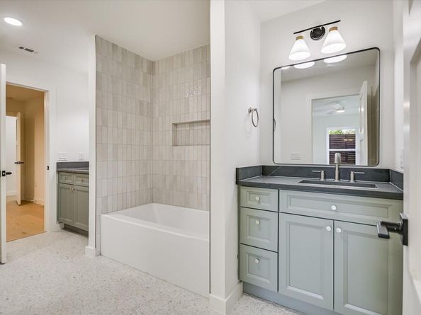 2401 Rogge LN, Austin TX 78723