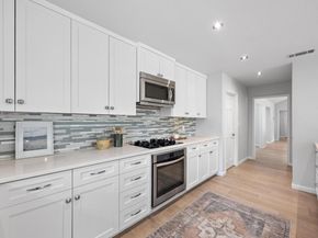6104 Carry Back LN, Austin TX 78746