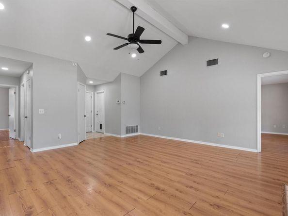 1000 Deer Grove DR, Cedar Park TX 78613