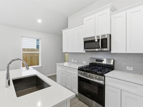 105 Boulder Ridge TRL, Liberty Hill TX 78642