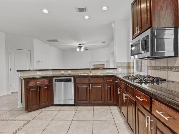 5724 Brittlyns CT, Austin TX 78730