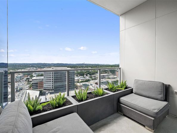 501 West Ave 2202, Austin TX 78701