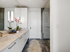 501 West Ave 2202, Austin TX 78701