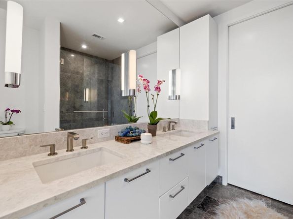 501 West Ave 2202, Austin TX 78701