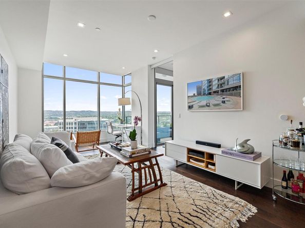 501 West Ave 2202, Austin TX 78701