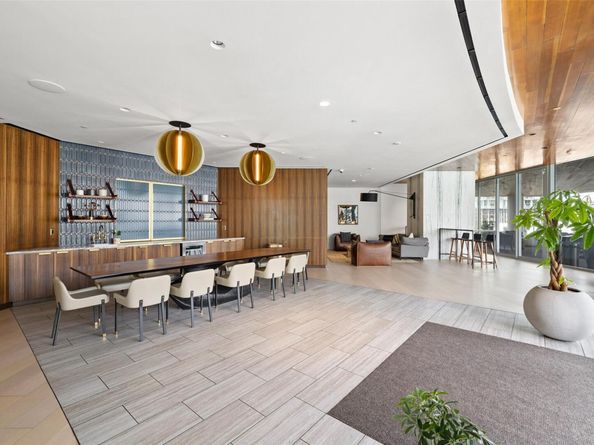 501 West Ave 2202, Austin TX 78701