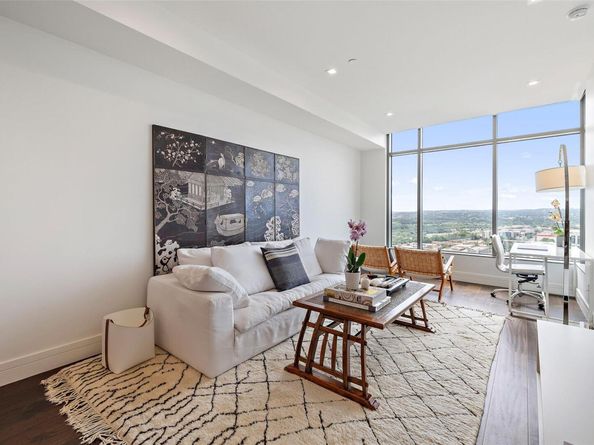 501 West Ave 2202, Austin TX 78701