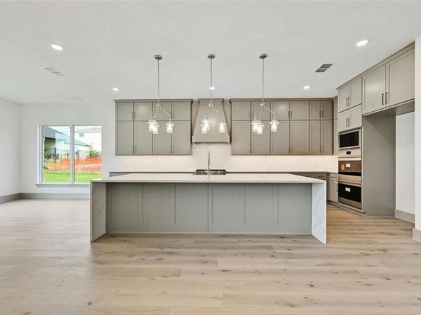 909 Bristol Creek BND, Lakeway TX 78738