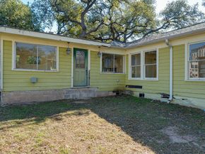 212 Bonnieview ST, Austin TX 78704