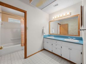 5506 Longhorn Lndg, Austin TX 78734