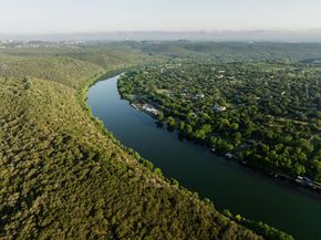 1901 Sea Eagle VW, Austin TX 78738