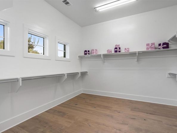 1719 Spyglass DR 1, Austin TX 78746