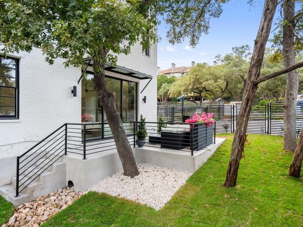 1719 Spyglass DR 1, Austin TX 78746