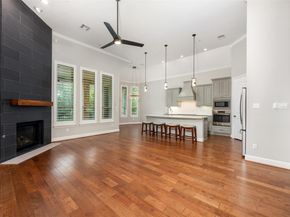206 Maxwell WAY, Austin TX 78738