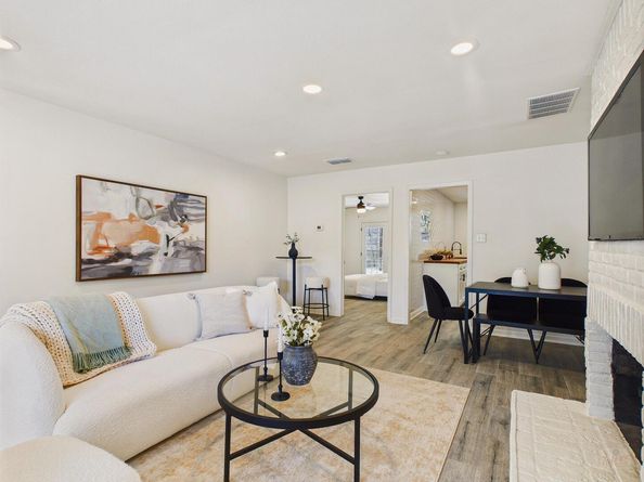 6108 Shadow Valley DR A & B, Austin TX 78731