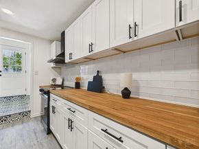 6108 Shadow Valley DR A & B, Austin TX 78731