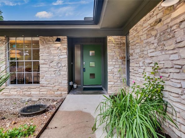2306 Loyola LN, Austin TX 78723