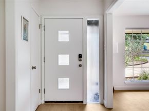2306 Loyola LN, Austin TX 78723