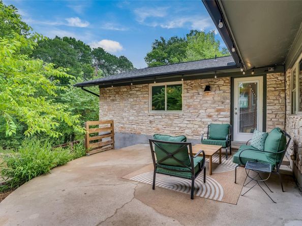 2306 Loyola LN, Austin TX 78723