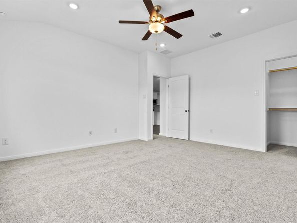 233 Ironshoe TRL, Liberty Hill TX 78642