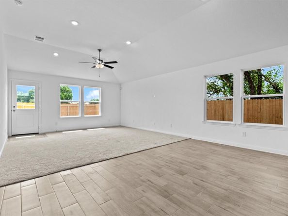 233 Ironshoe TRL, Liberty Hill TX 78642