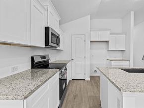 233 Ironshoe TRL, Liberty Hill TX 78642