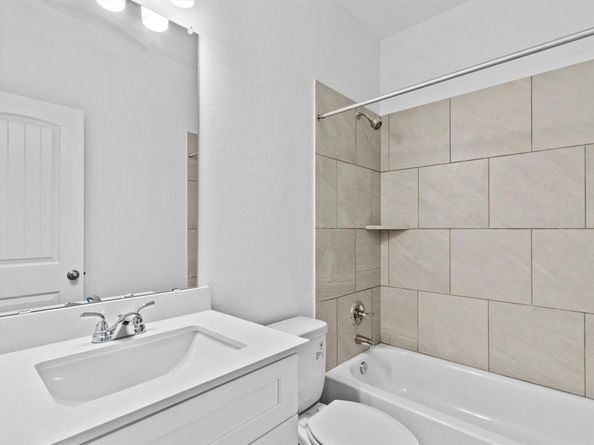 233 Ironshoe TRL, Liberty Hill TX 78642