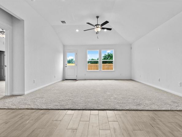233 Ironshoe TRL, Liberty Hill TX 78642