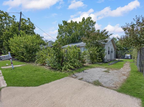 908 Vargas RD, Austin TX 78741