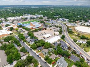 818 Stark ST A, Austin TX 78756