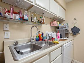 501 W 26th ST 304, Austin TX 78705