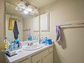 501 W 26th ST 304, Austin TX 78705