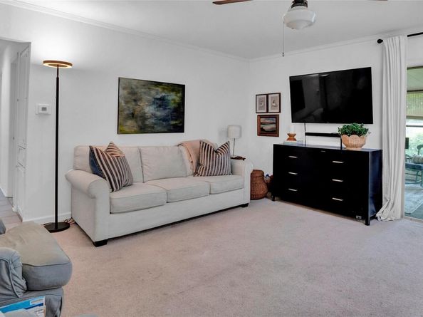 5724 Wellington DR, Austin TX 78723
