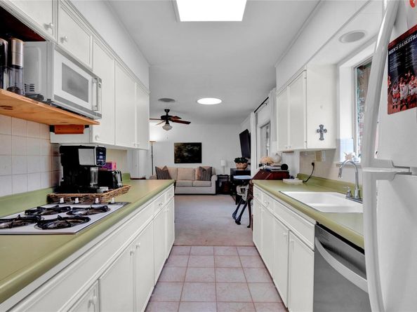 5724 Wellington DR, Austin TX 78723