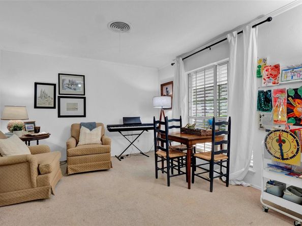 5724 Wellington DR, Austin TX 78723