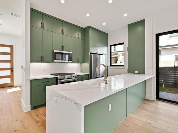 3208 Clawson RD 4B, Austin TX 78704