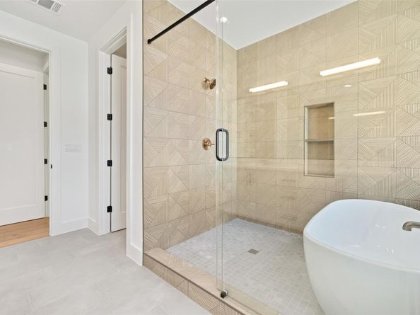 3208 Clawson RD 4B, Austin TX 78704